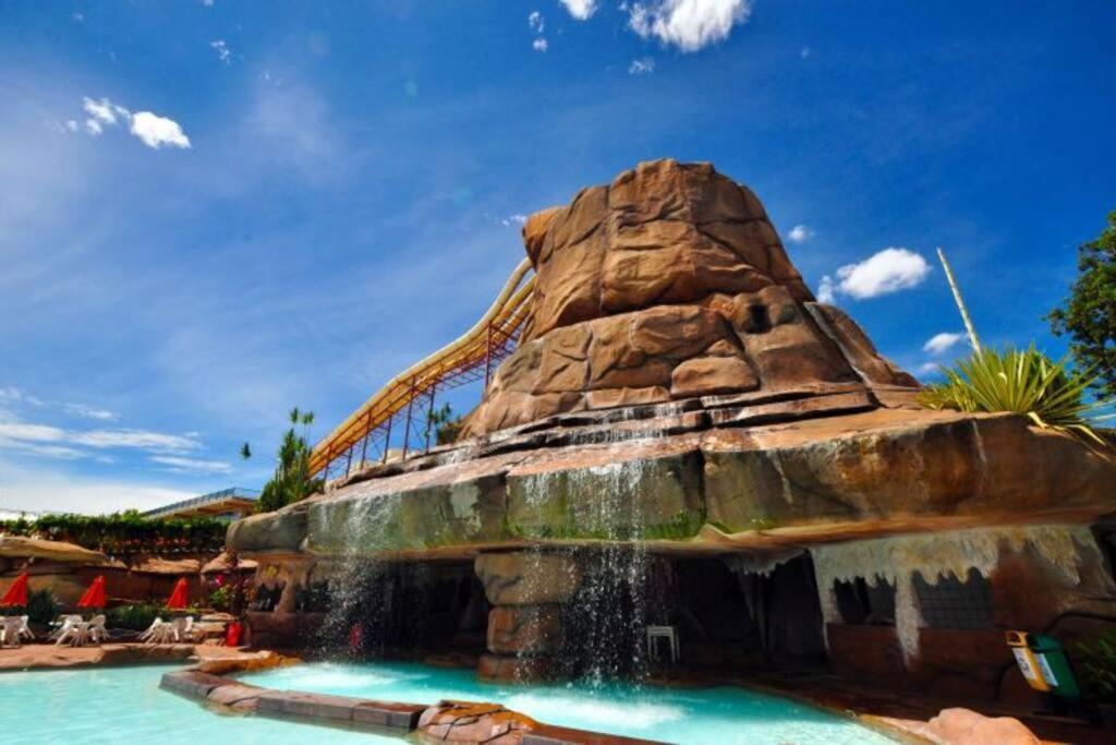 Piazza Diroma Acqua Park, Requinte E Diversao Caldas Novas Exterior foto